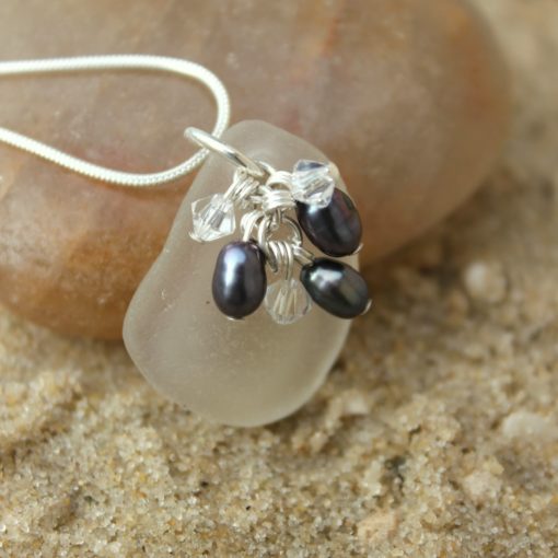 https://www.onemoregift.co.uk/product/scottish-seaglass-white-black-pearl-necklace