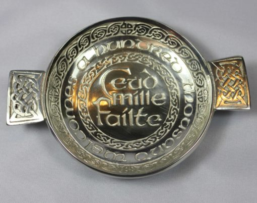 https://www.onemoregift.co.uk/product/Pewter-Toasting-Quaich -Ceud Mille Failte-A hundred Thousand Welcomes